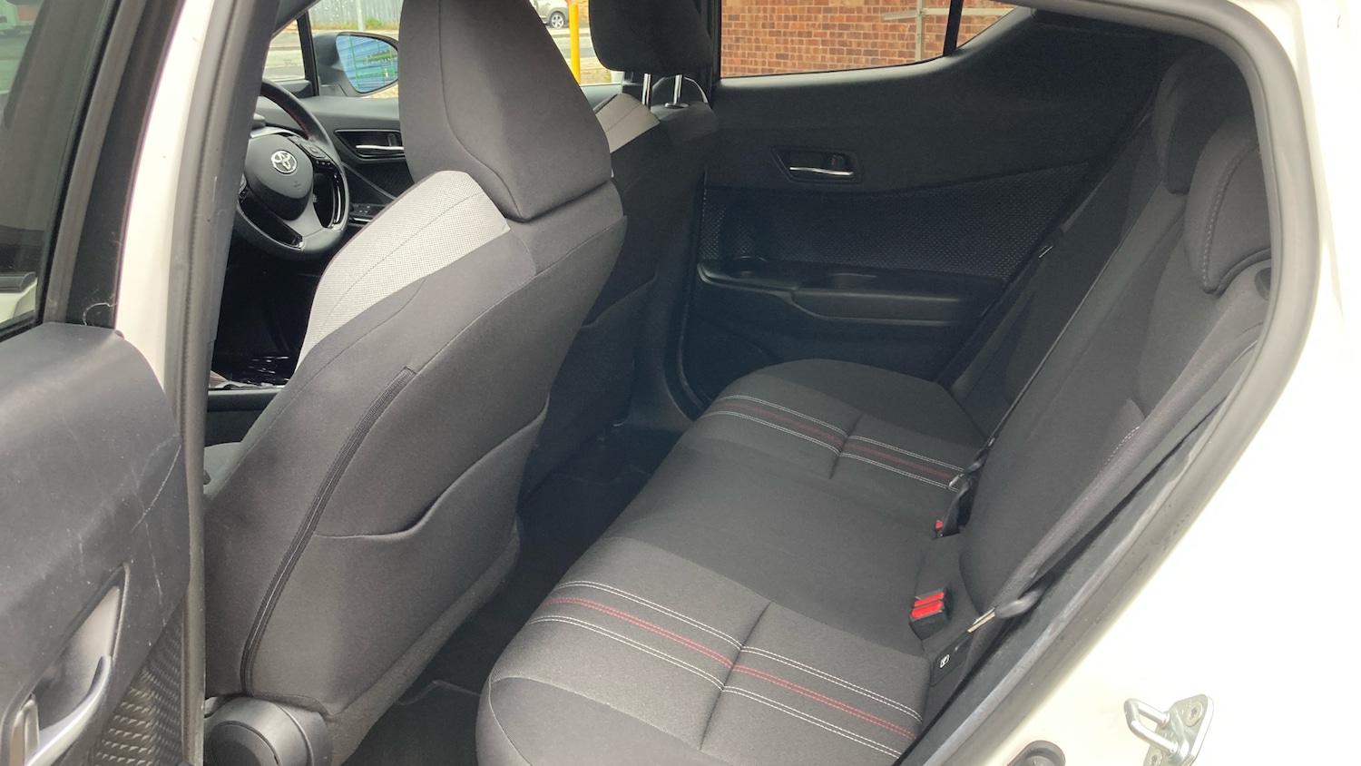 Used Toyota C-HR 2023 for sale - 76366933: Photo 16