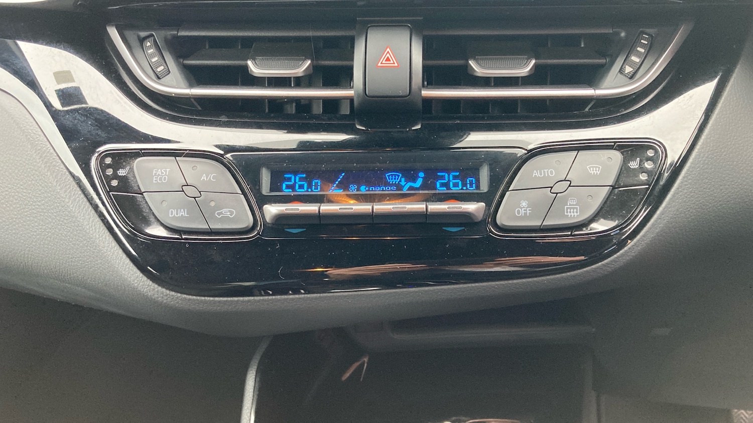 Used Toyota C-HR 2023 for sale - 76366933: Photo 31