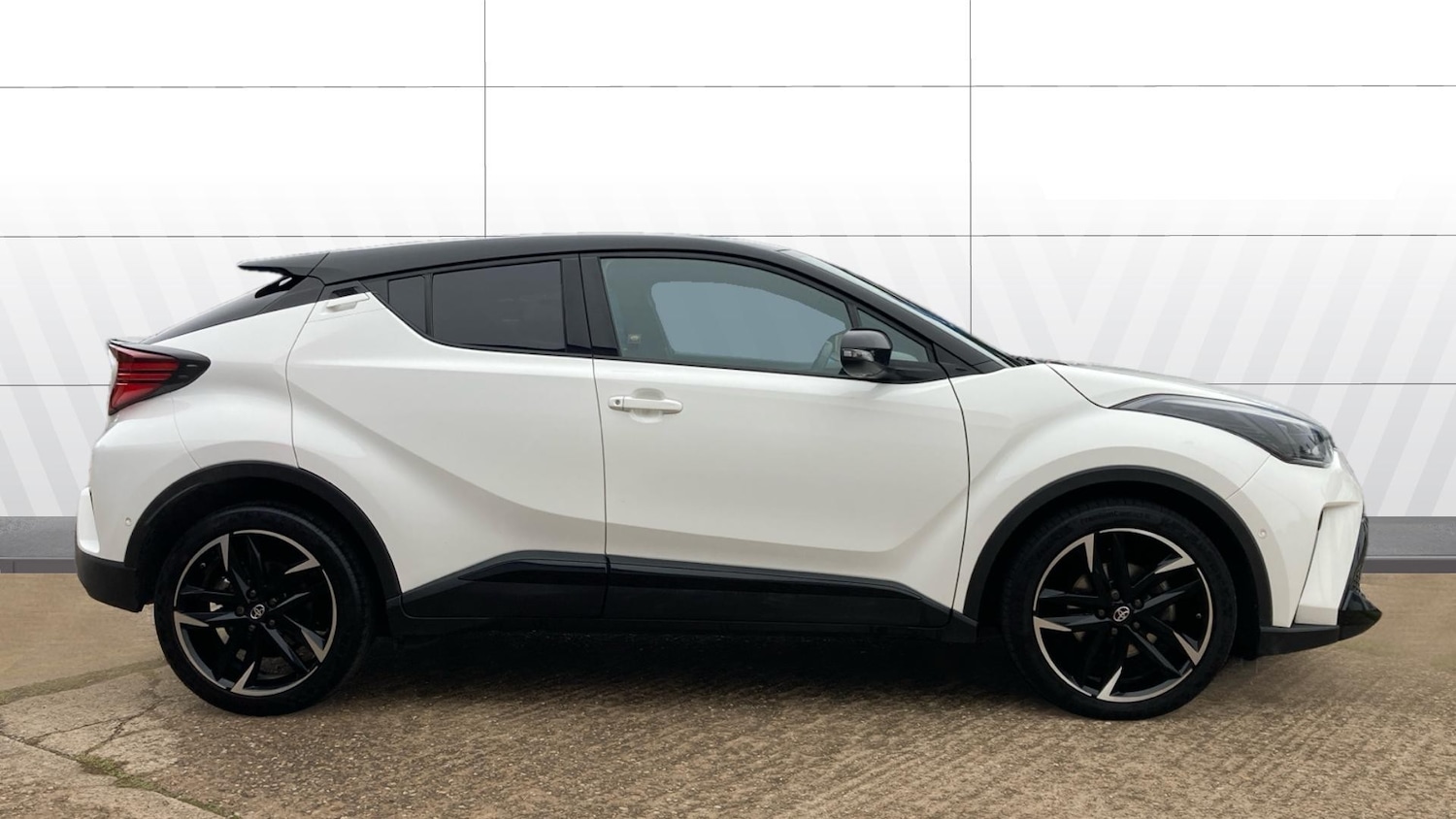 Used Toyota C-HR 2023 for sale - 76366933: Photo 5