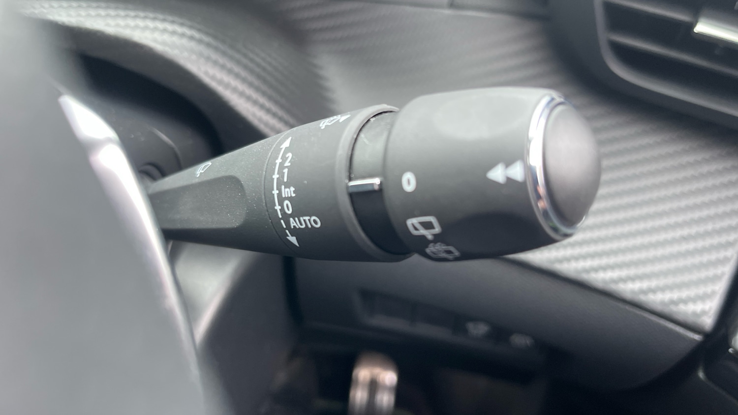 Used Peugeot 2008 2023 for sale - 77435578: Photo 33