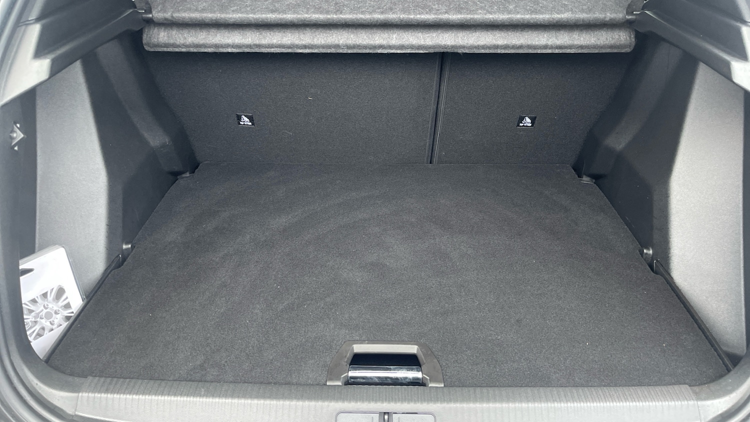 Used Peugeot 2008 2023 for sale - 77435578: Photo 8