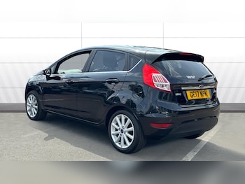 Used Ford Fiesta 2017 for sale - 79111347: Photo