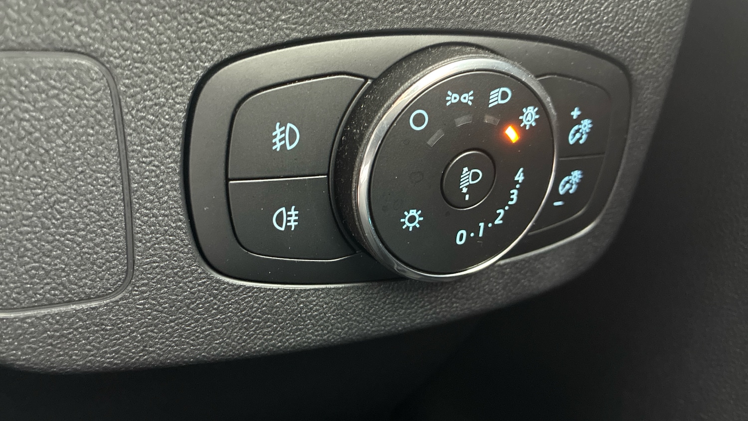 Used Ford Puma 2023 for sale - 77635424: Photo 30