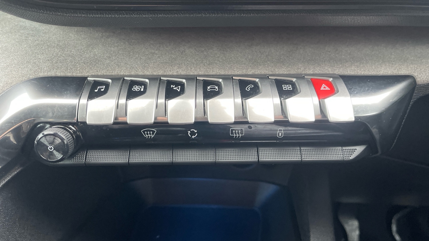 Used Peugeot 3008 2022 for sale - 77222892: Photo 41