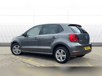 Used Volkswagen Polo 2016 for sale - 76366920: Photo
