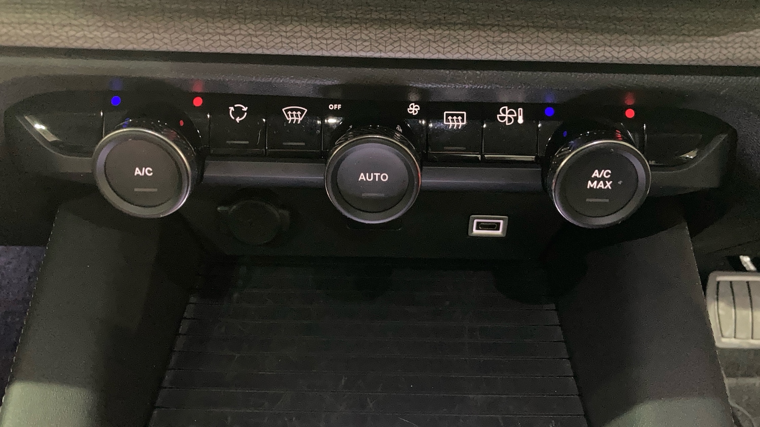 Used Citroen C5 X 2022 for sale - 77475514: Photo 24