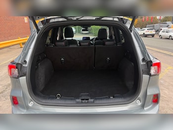 Used Ford Kuga 2024 for sale - 76504358: Photo