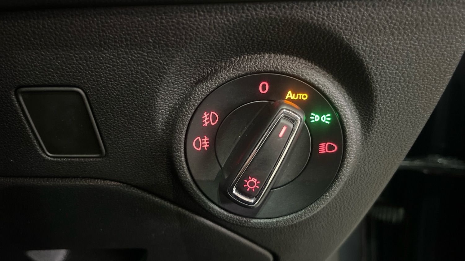 Used SEAT Leon 2019 for sale - 77616119: Photo 19