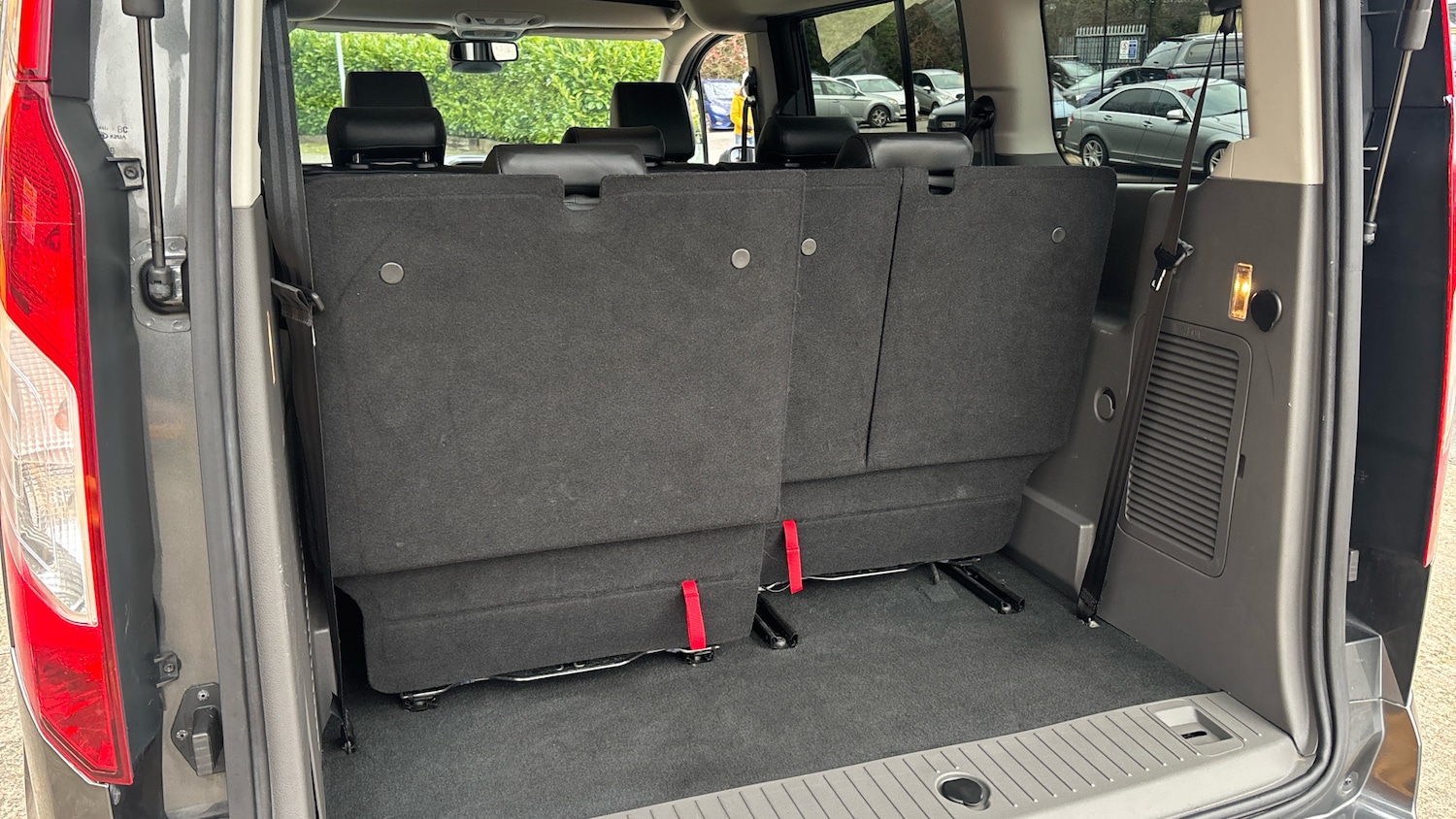 Used Ford Grand Tourneo Connect 2019 for sale - 77076991: Photo 21