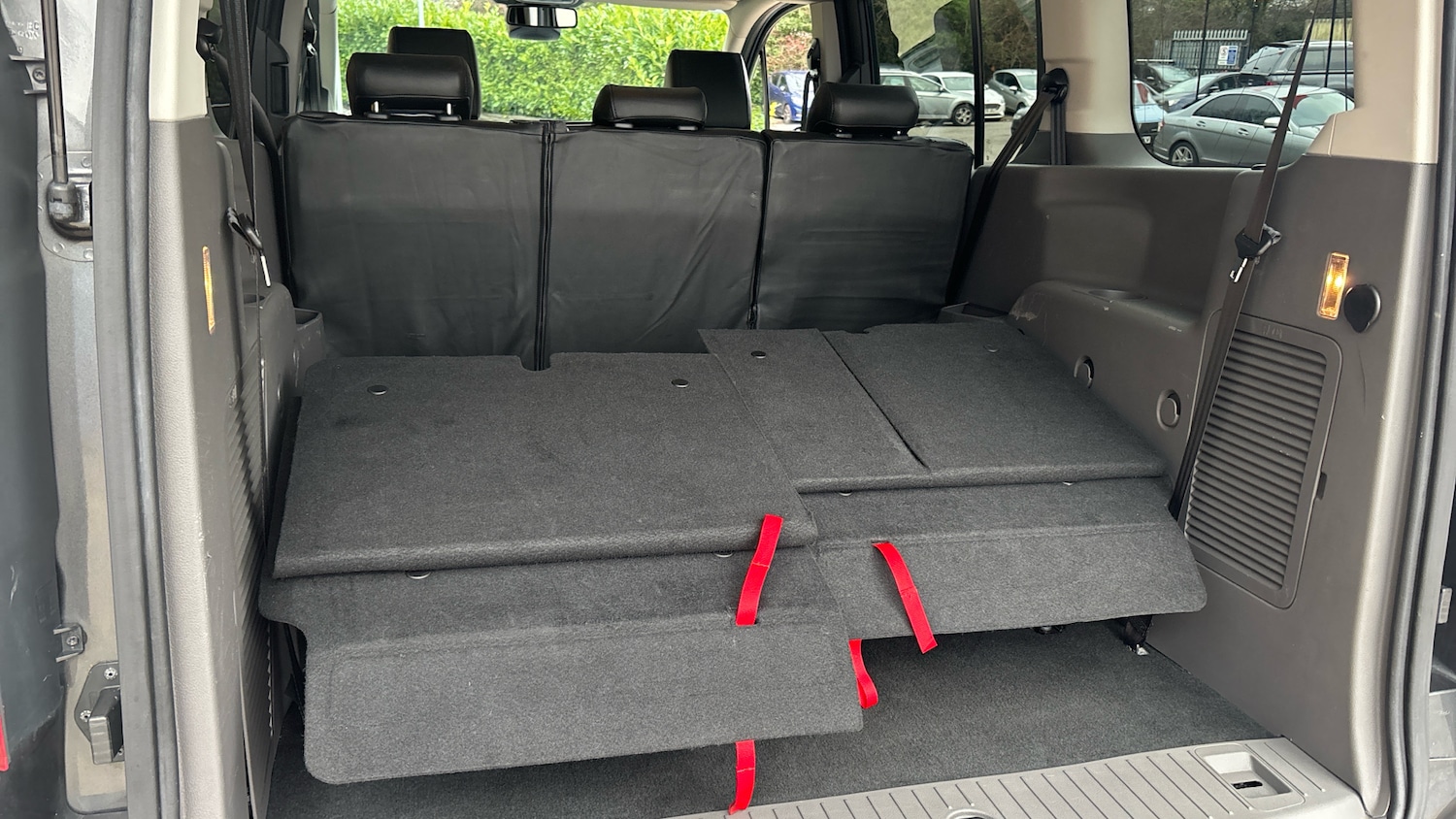 Used Ford Grand Tourneo Connect 2019 for sale - 77076991: Photo 23