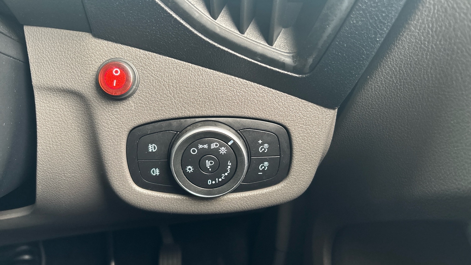 Used Ford Grand Tourneo Connect 2019 for sale - 77076991: Photo 33