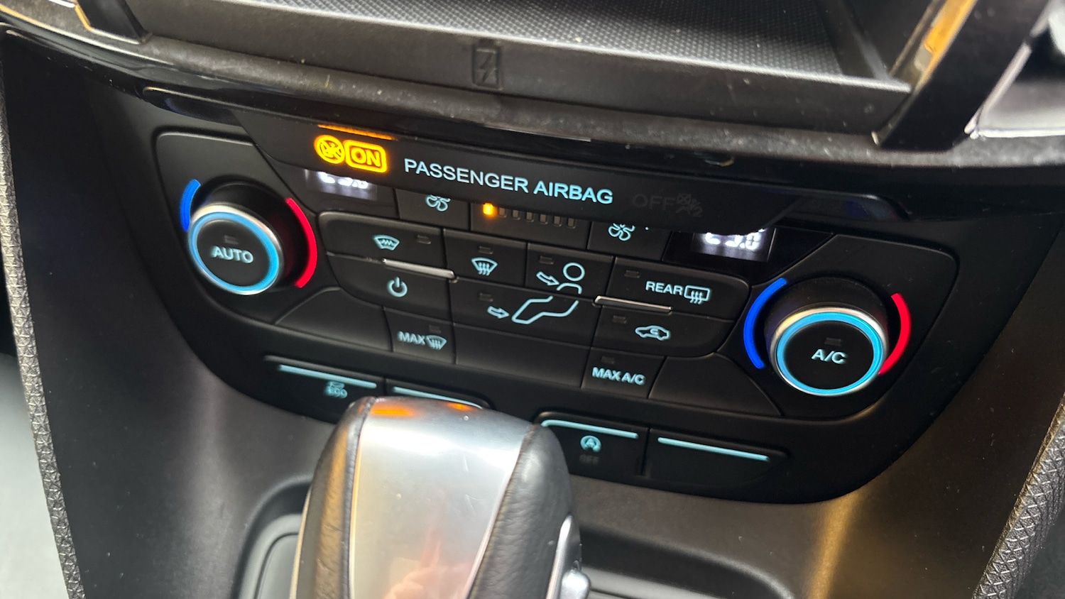 Used Ford Grand Tourneo Connect 2019 for sale - 77076991: Photo 36