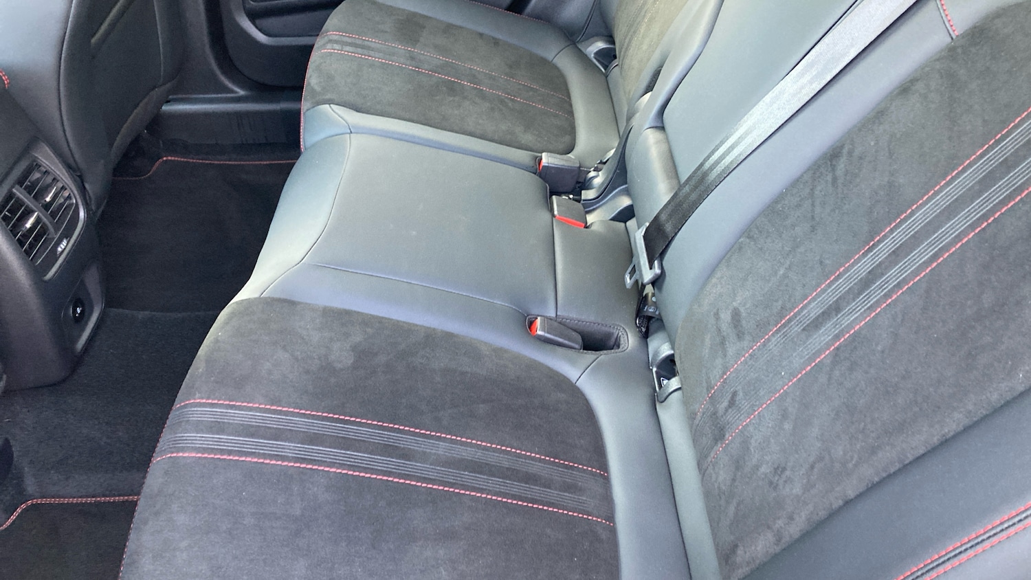Used Ford Kuga 2025 for sale - 76366925: Photo 16