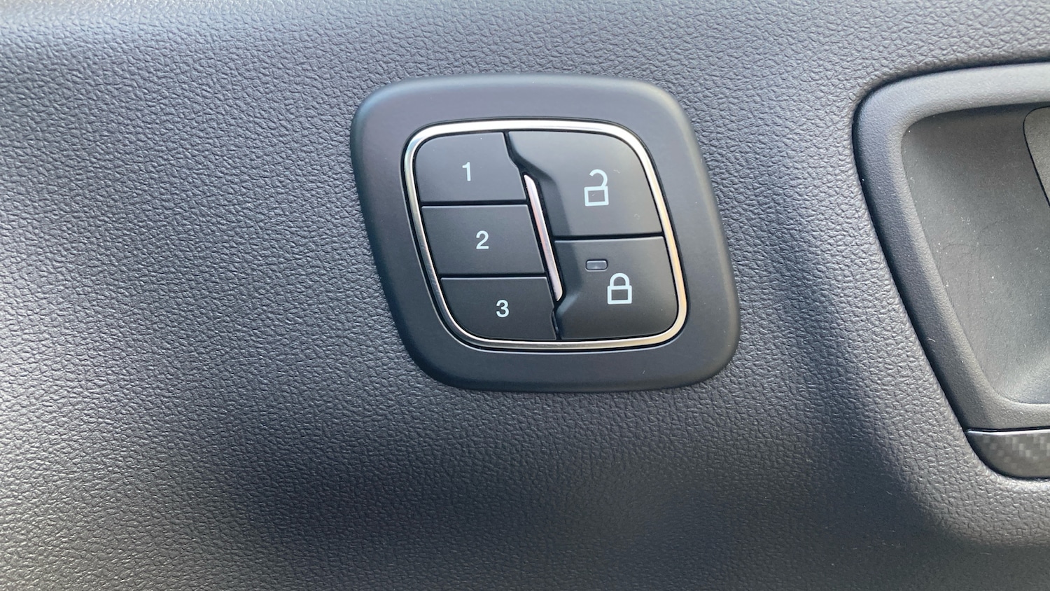 Used Ford Kuga 2025 for sale - 76366925: Photo 29