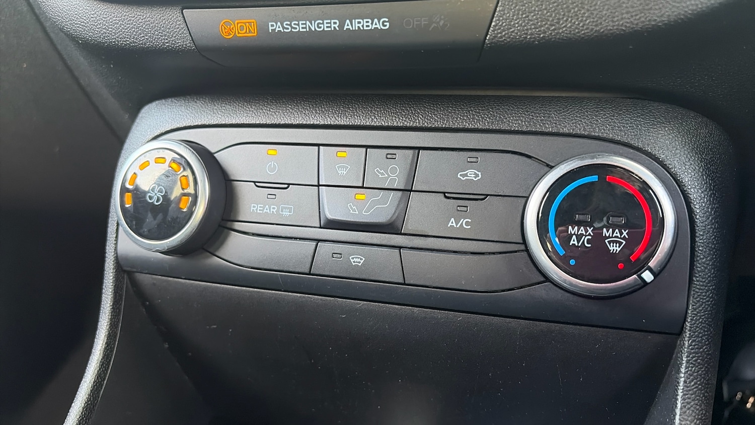 Used Ford Fiesta 2018 for sale - 76903849: Photo 34