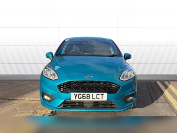 Used Ford Fiesta 2018 for sale - 76903849: Photo