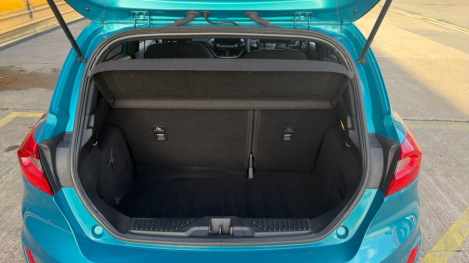 Used Ford Fiesta 2018 for sale - 76903849: Photo 4