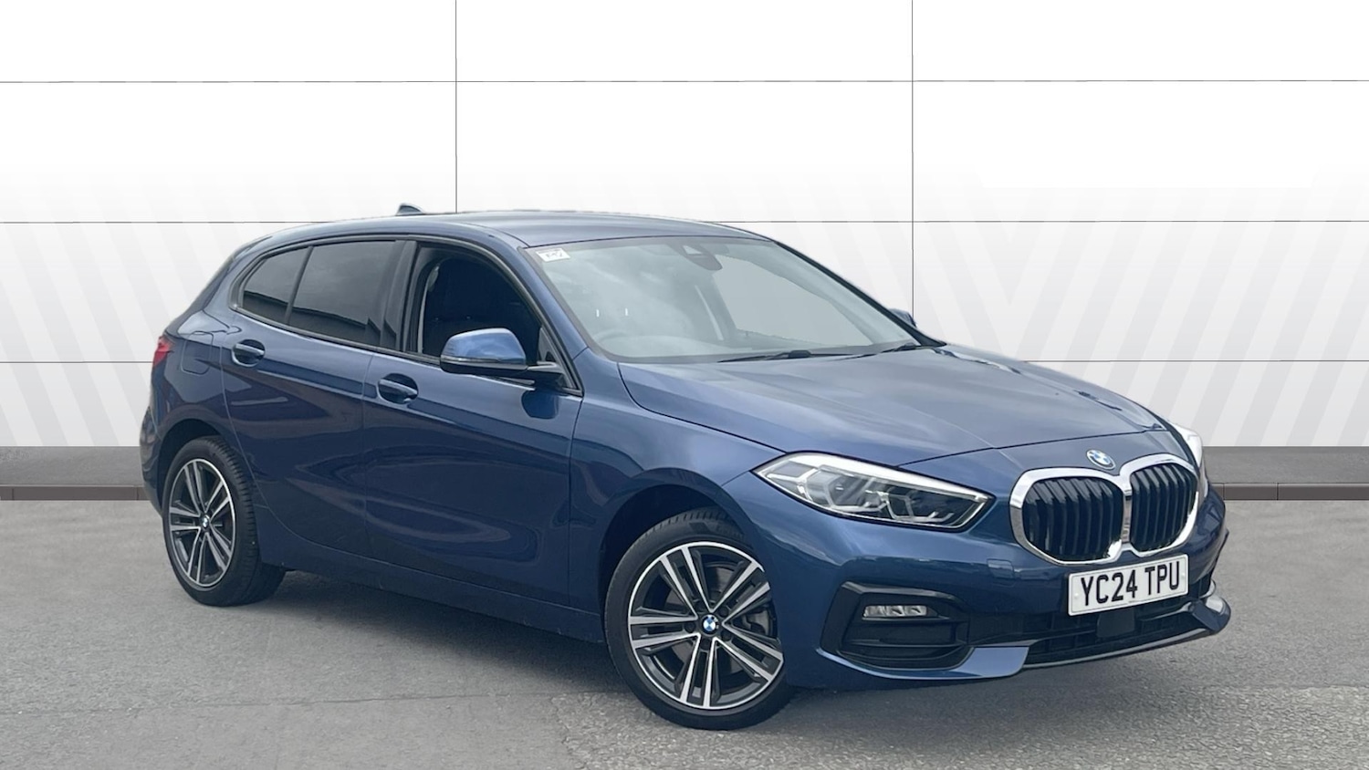 Used BMW 1 Series 2024 for sale - 76366873: Photo 1
