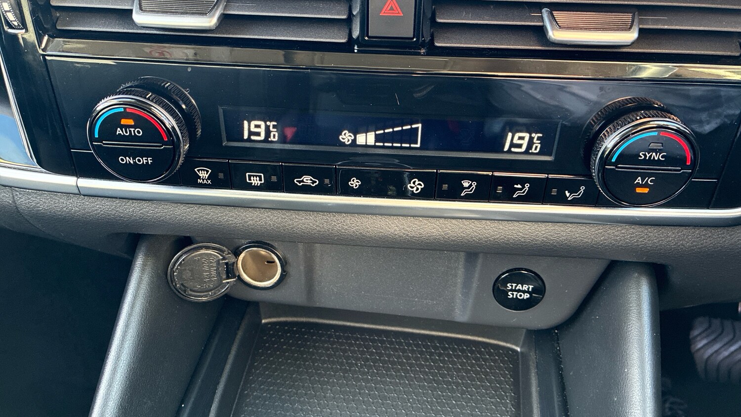 Used Nissan Qashqai 2023 for sale - 78025941: Photo 35