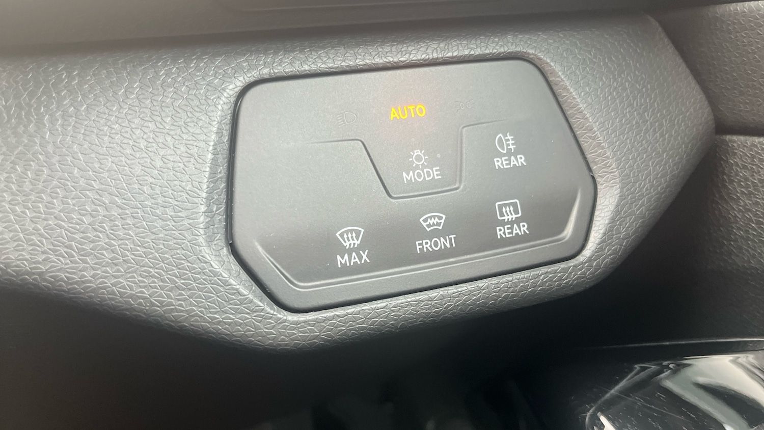 Used Volkswagen ID.4 2021 for sale - 76492064: Photo 30