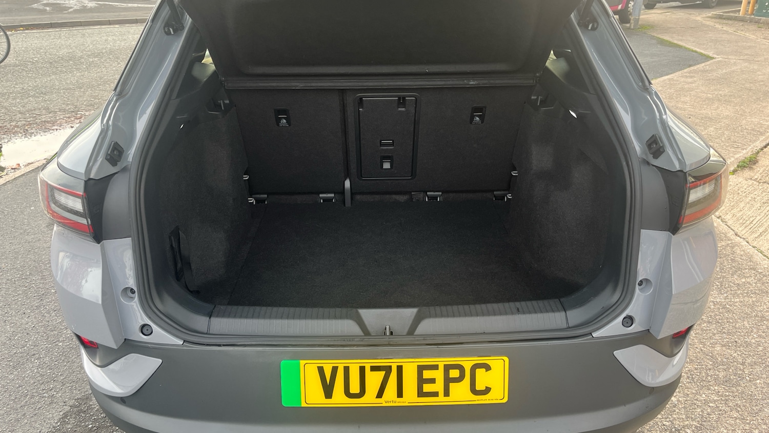 Used Volkswagen ID.4 2021 for sale - 76492064: Photo 4