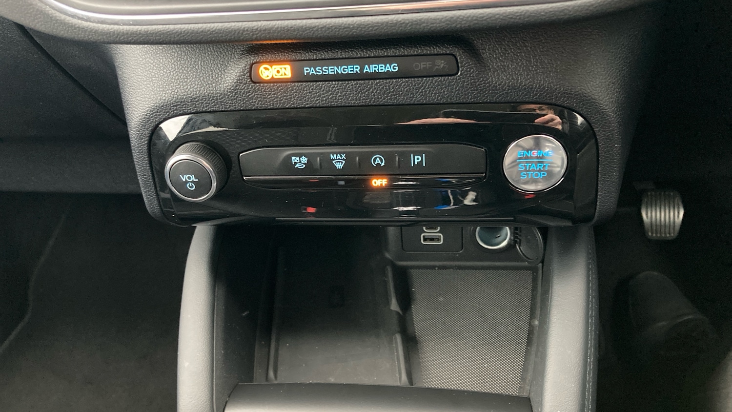 Used Ford Kuga 2025 for sale - 77038755: Photo 31