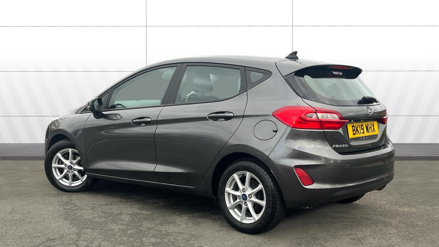Used Ford Fiesta 2019 for sale - 76461747: Photo 2