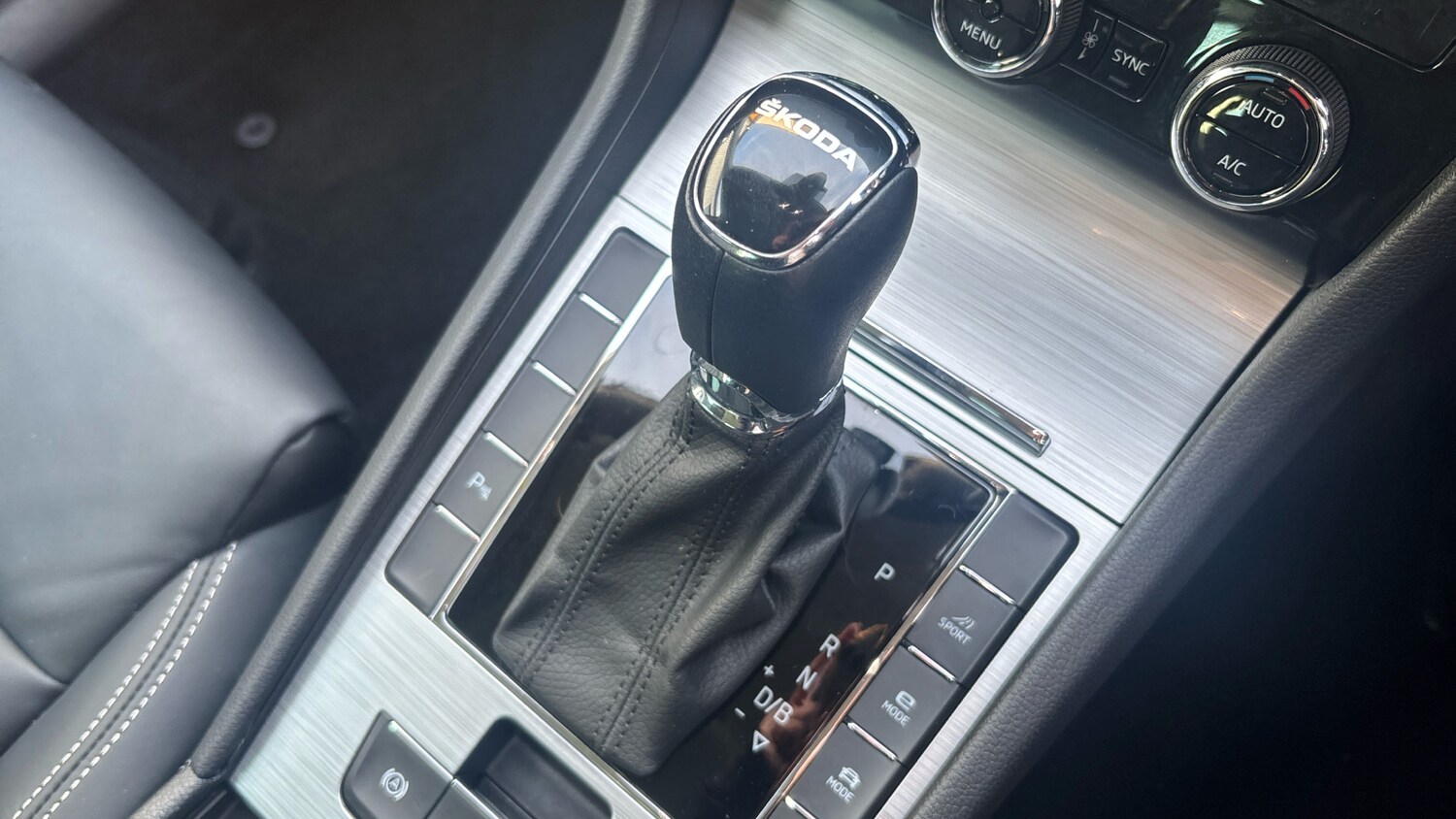 Used Skoda Superb 2023 for sale - 77490630: Photo 13