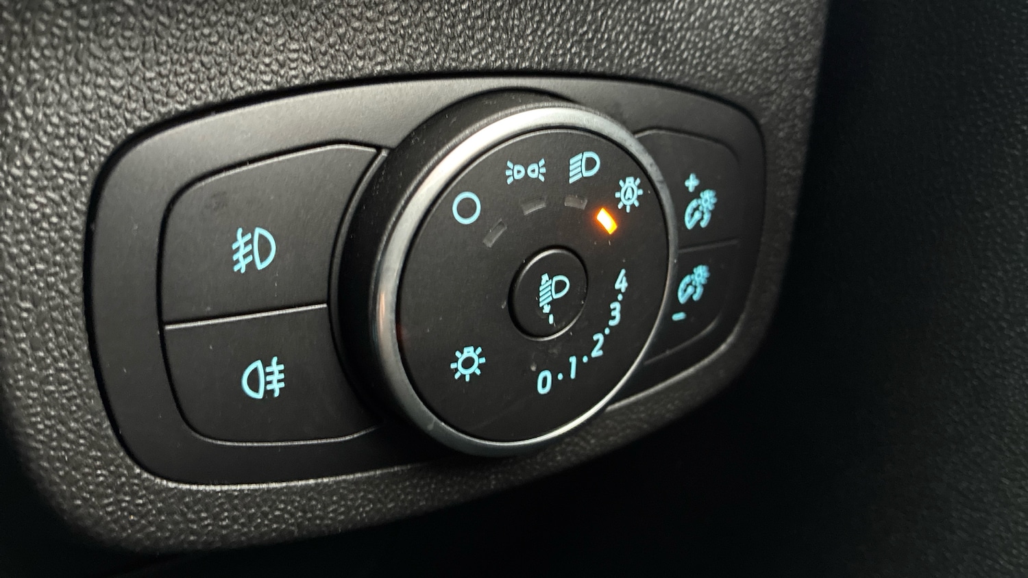 Used Ford Fiesta 2020 for sale - 76372253: Photo 33