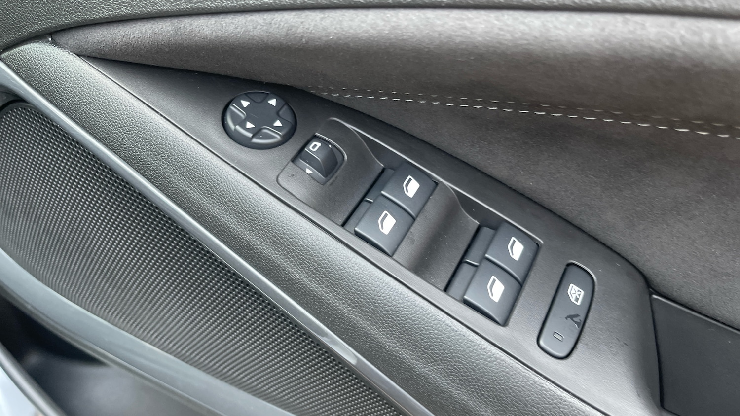 Used Vauxhall Crossland 2022 for sale - 76958451: Photo 27