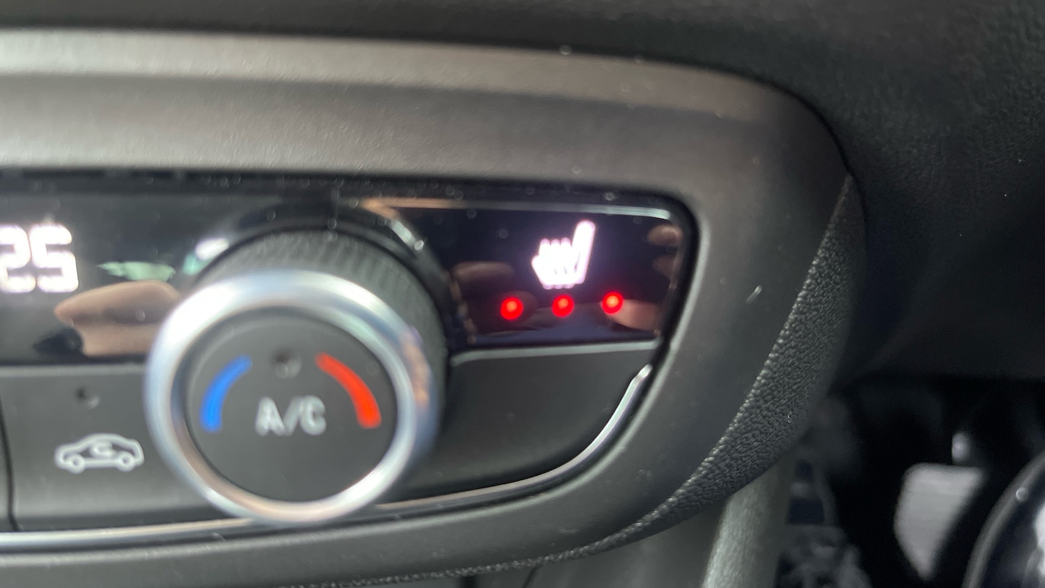 Used Vauxhall Crossland 2022 for sale - 76958451: Photo 32