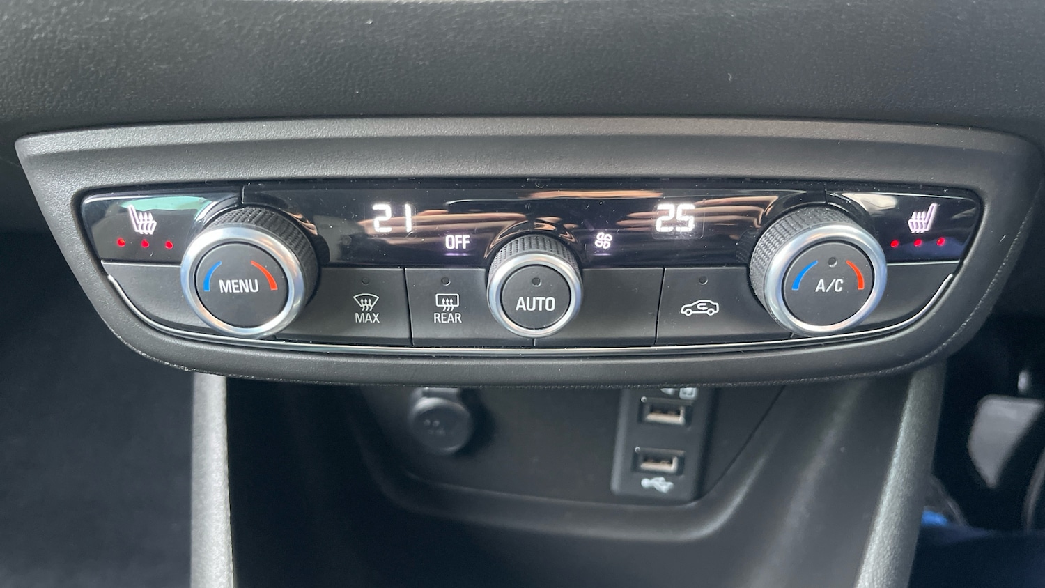 Used Vauxhall Crossland 2022 for sale - 76958451: Photo 33