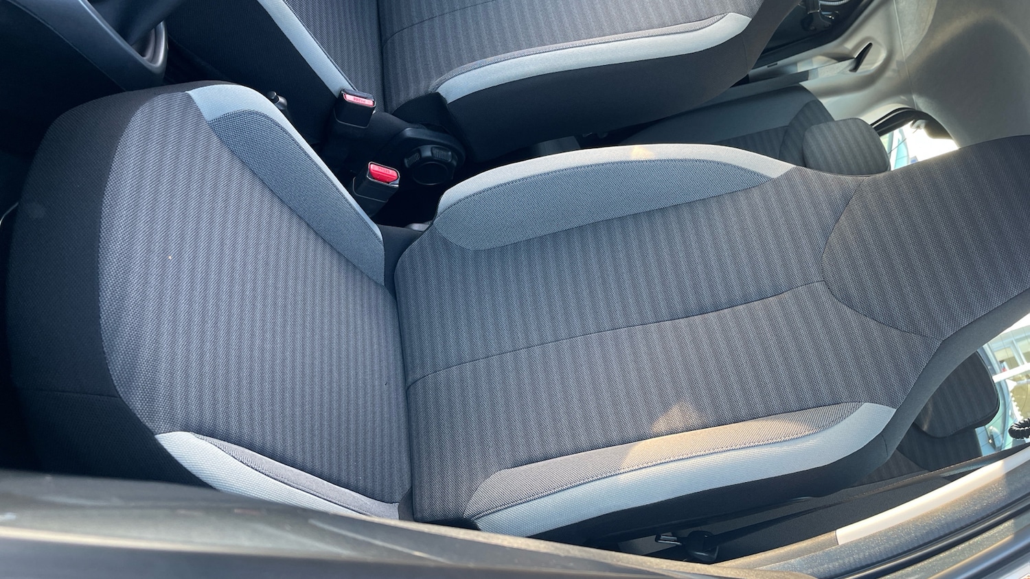 Used Toyota AYGO 2019 for sale - 76777946: Photo 27