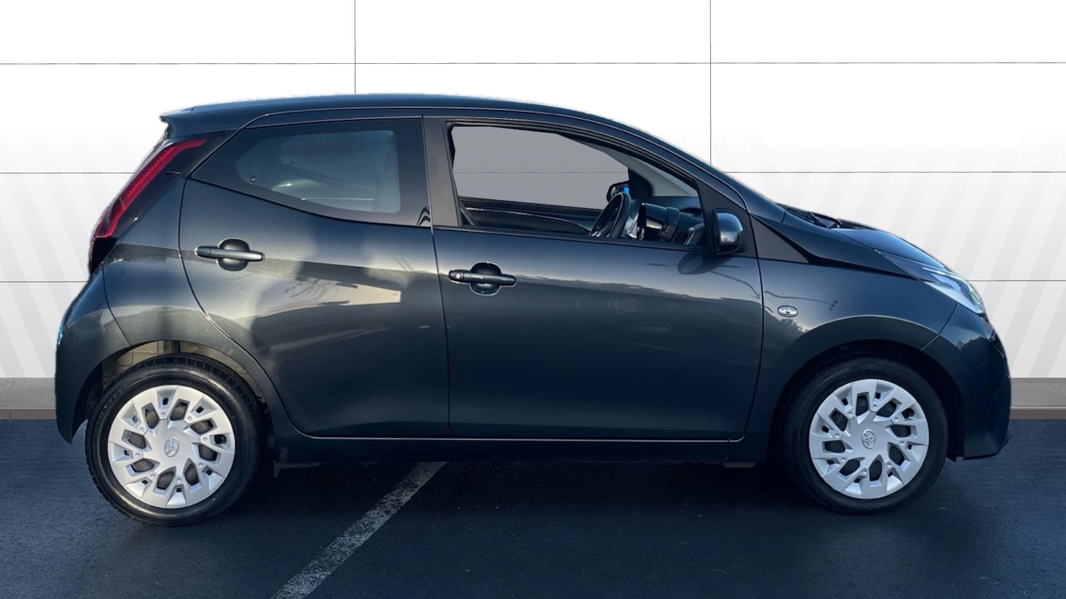 Used Toyota AYGO 2019 for sale - 76777946: Photo 5