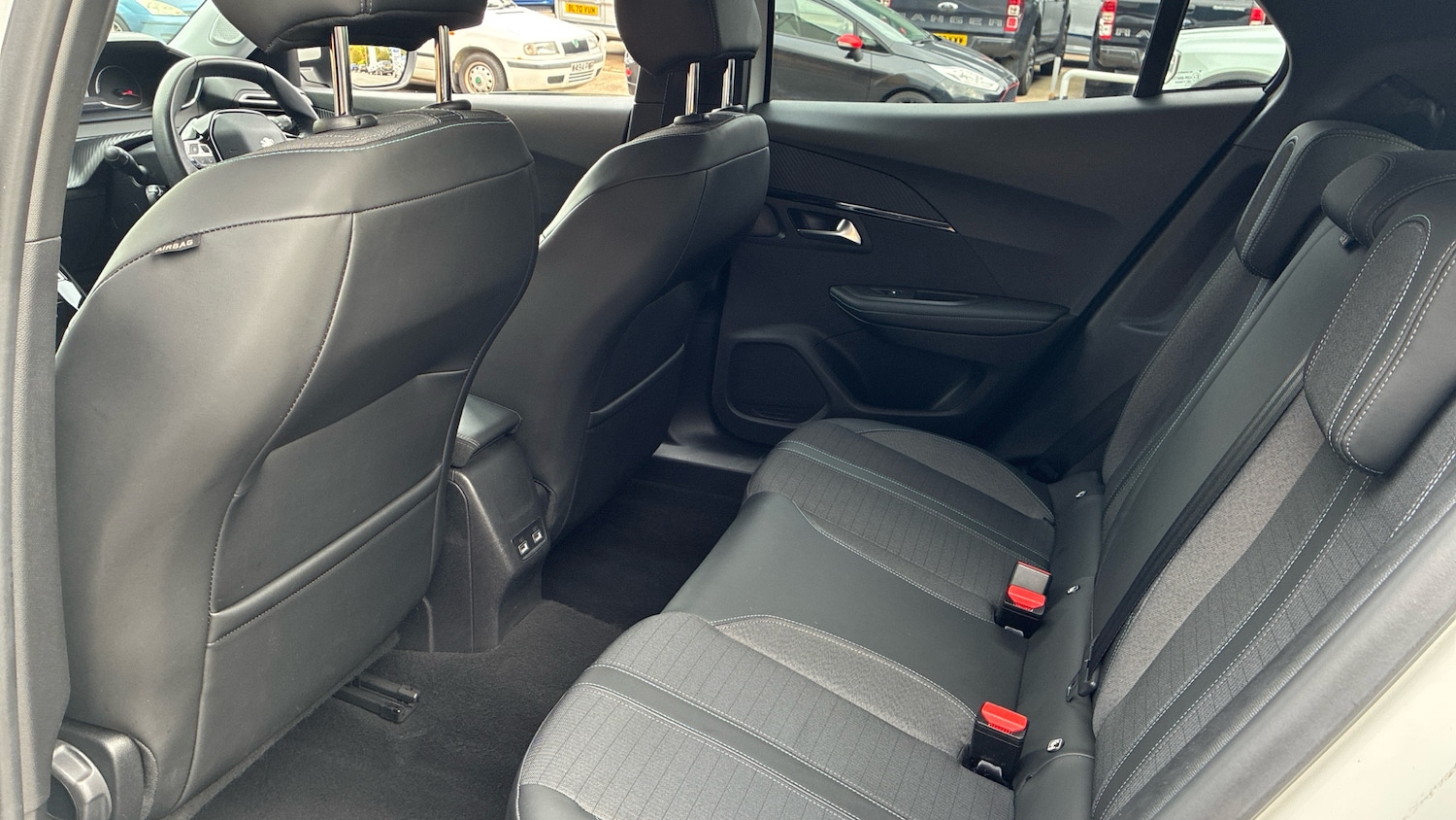 Used Peugeot 2008 2021 for sale - 76366848: Photo 16
