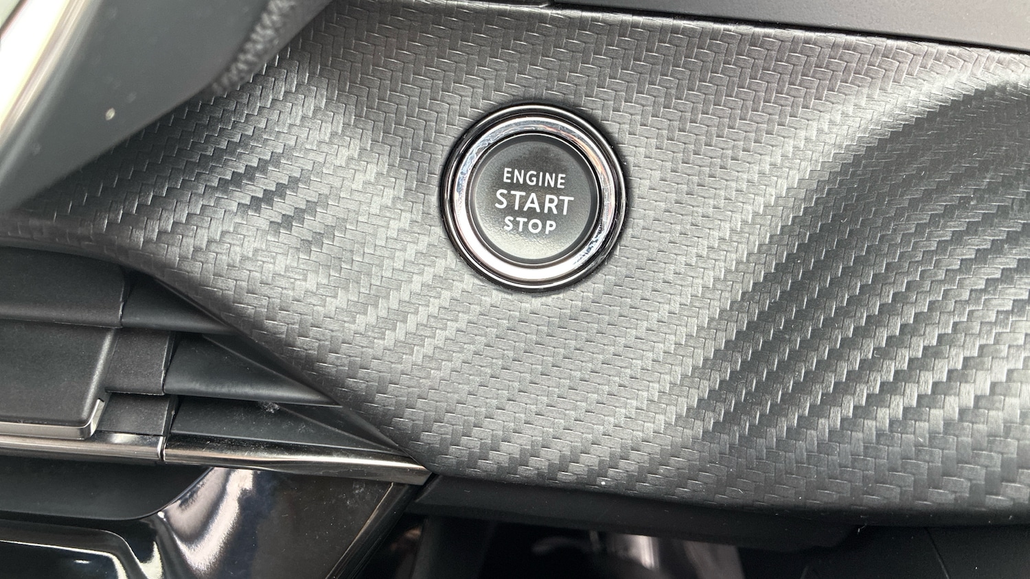 Used Peugeot 2008 2021 for sale - 76366848: Photo 30