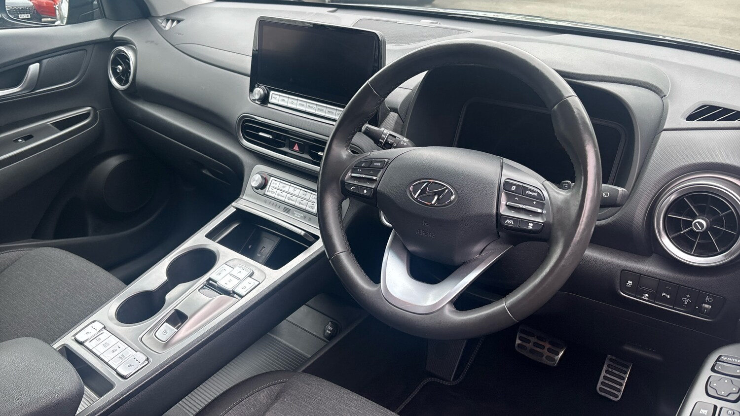 Used Hyundai KONA 2023 for sale - 78105457: Photo 11