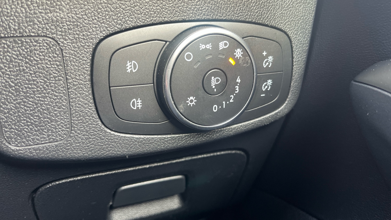 Used Ford Focus 2019 for sale - 76455140: Photo 29