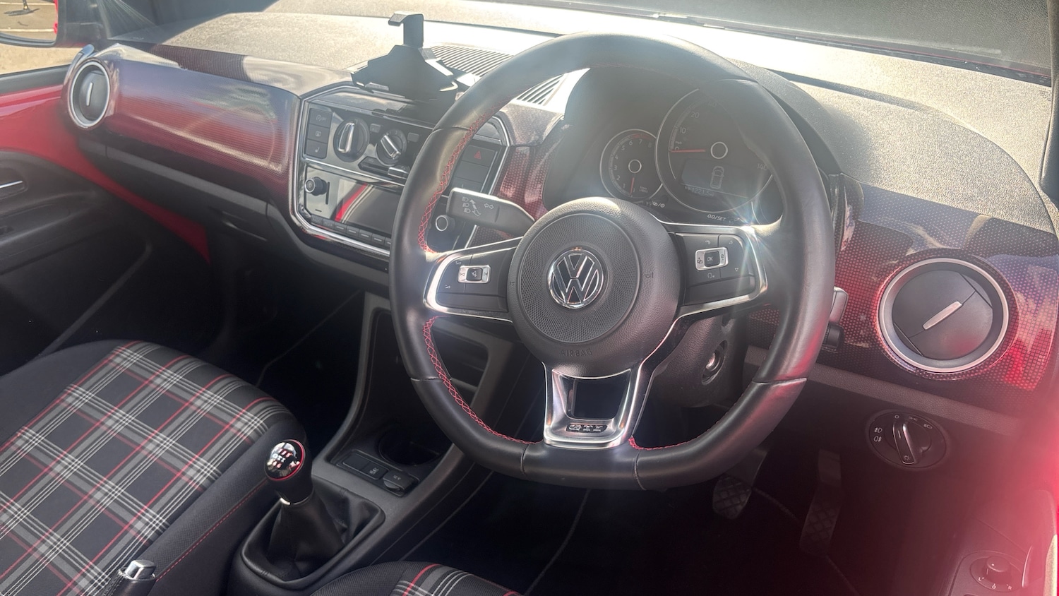 Used Volkswagen up! 2018 for sale - 78077522: Photo 11