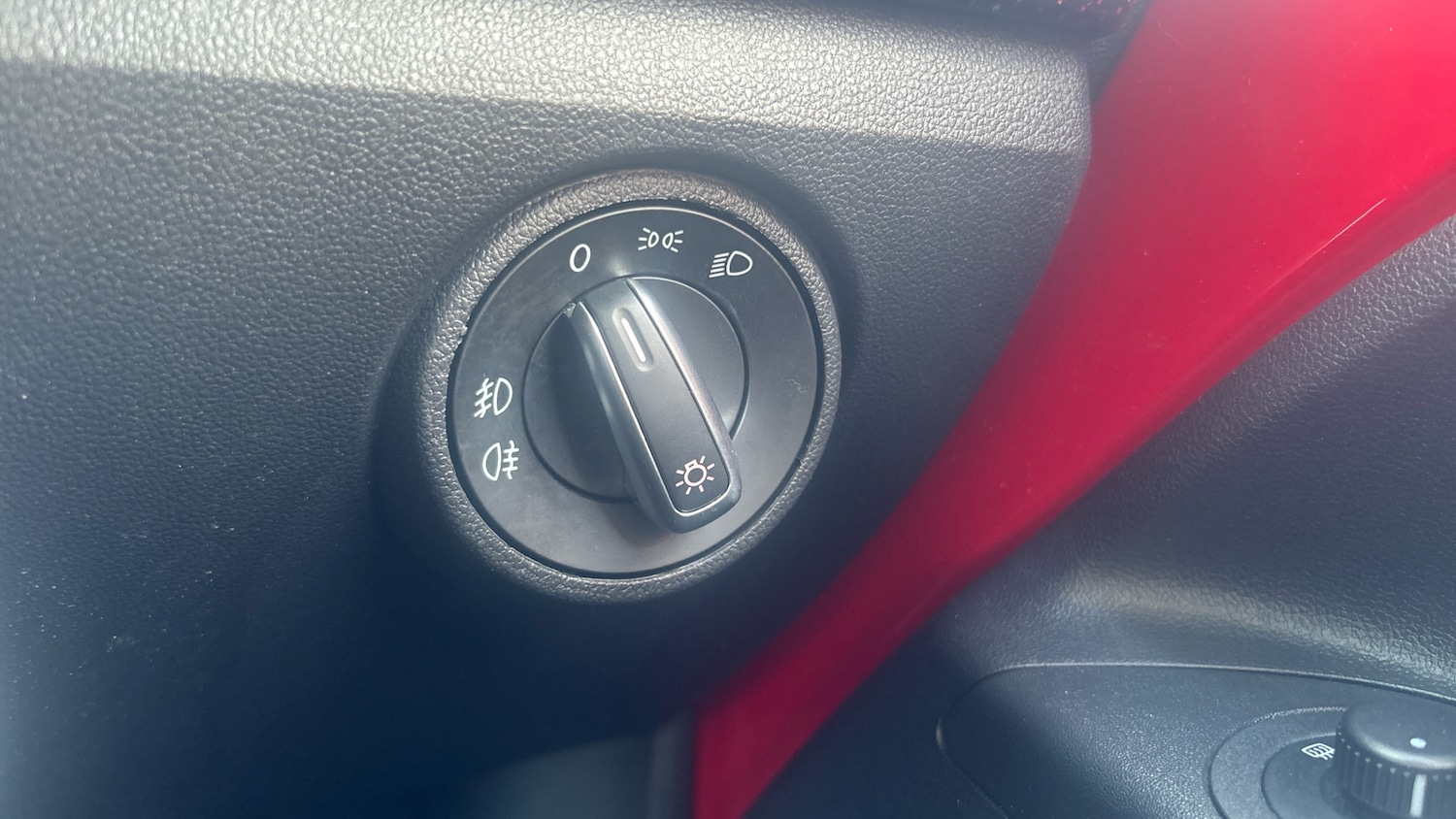 Used Volkswagen up! 2018 for sale - 78077522: Photo 25