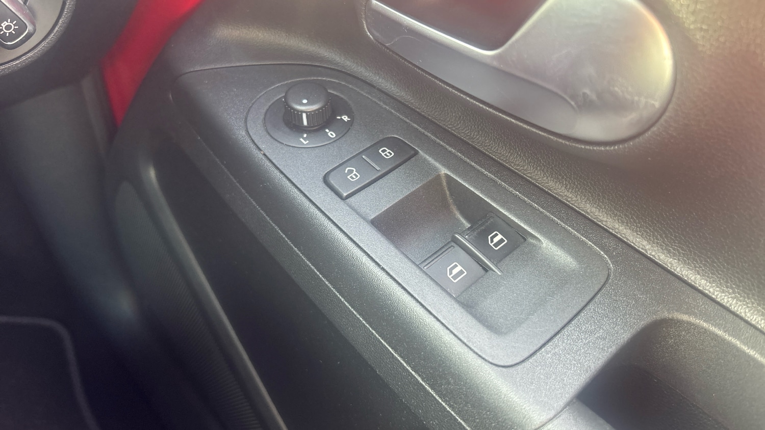 Used Volkswagen up! 2018 for sale - 78077522: Photo 26