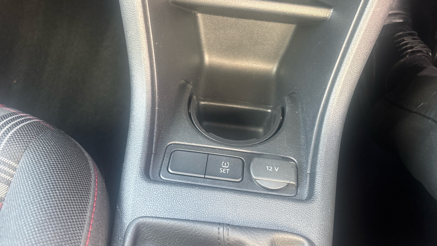 Used Volkswagen up! 2018 for sale - 78077522: Photo 27