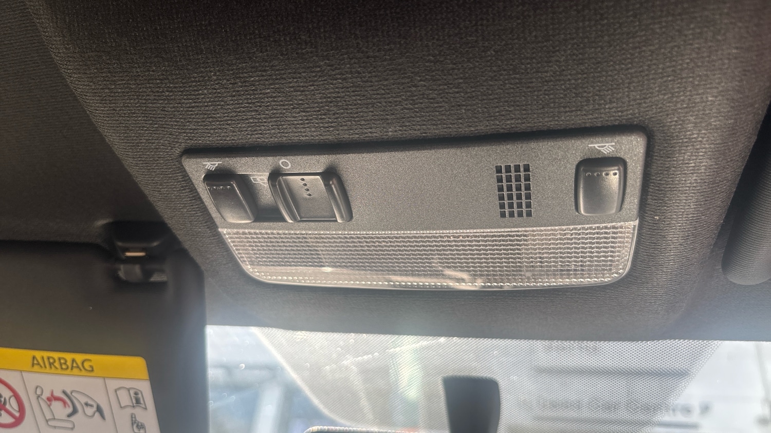 Used Volkswagen up! 2018 for sale - 78077522: Photo 29