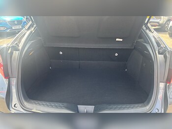 Used Toyota C-HR 2023 for sale - 79229488: Photo