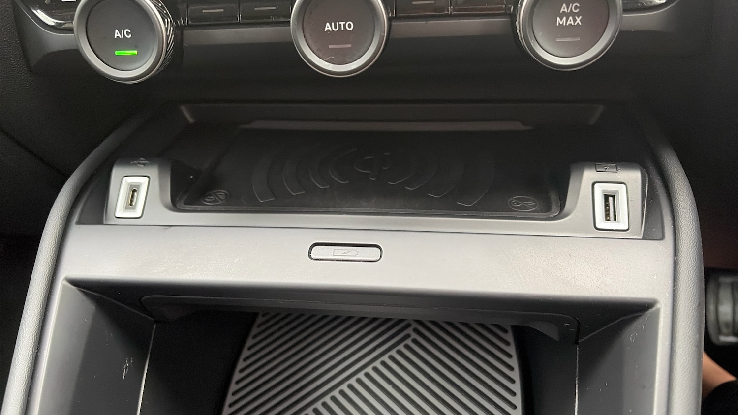 Used Citroen C4 2021 for sale - 76366903: Photo 34