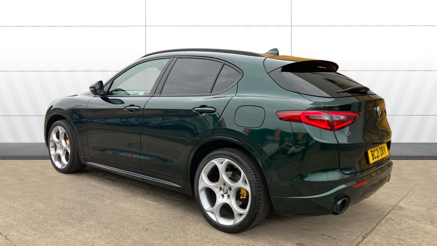 Used Alfa Romeo Stelvio 2021 for sale - 76477107: Photo 2