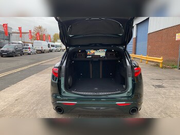 Used Alfa Romeo Stelvio 2021 for sale - 76477107: Photo