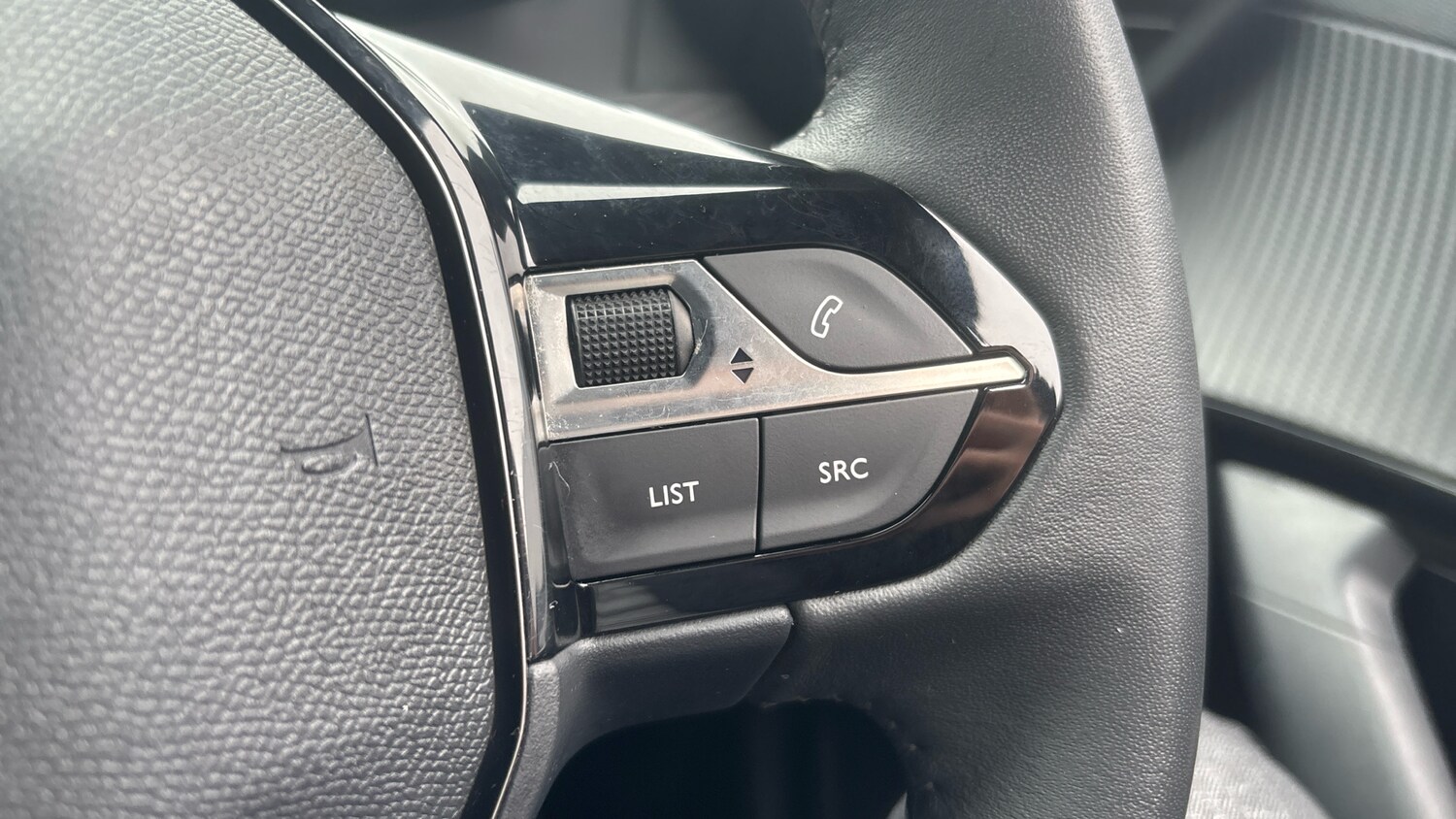 Used Peugeot 2008 2023 for sale - 78054157: Photo 29