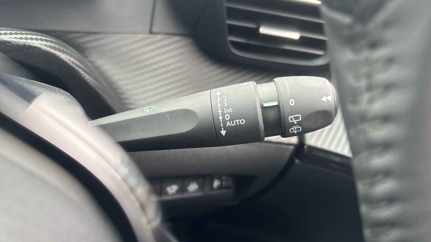 Used Peugeot 2008 2023 for sale - 78054157: Photo 30