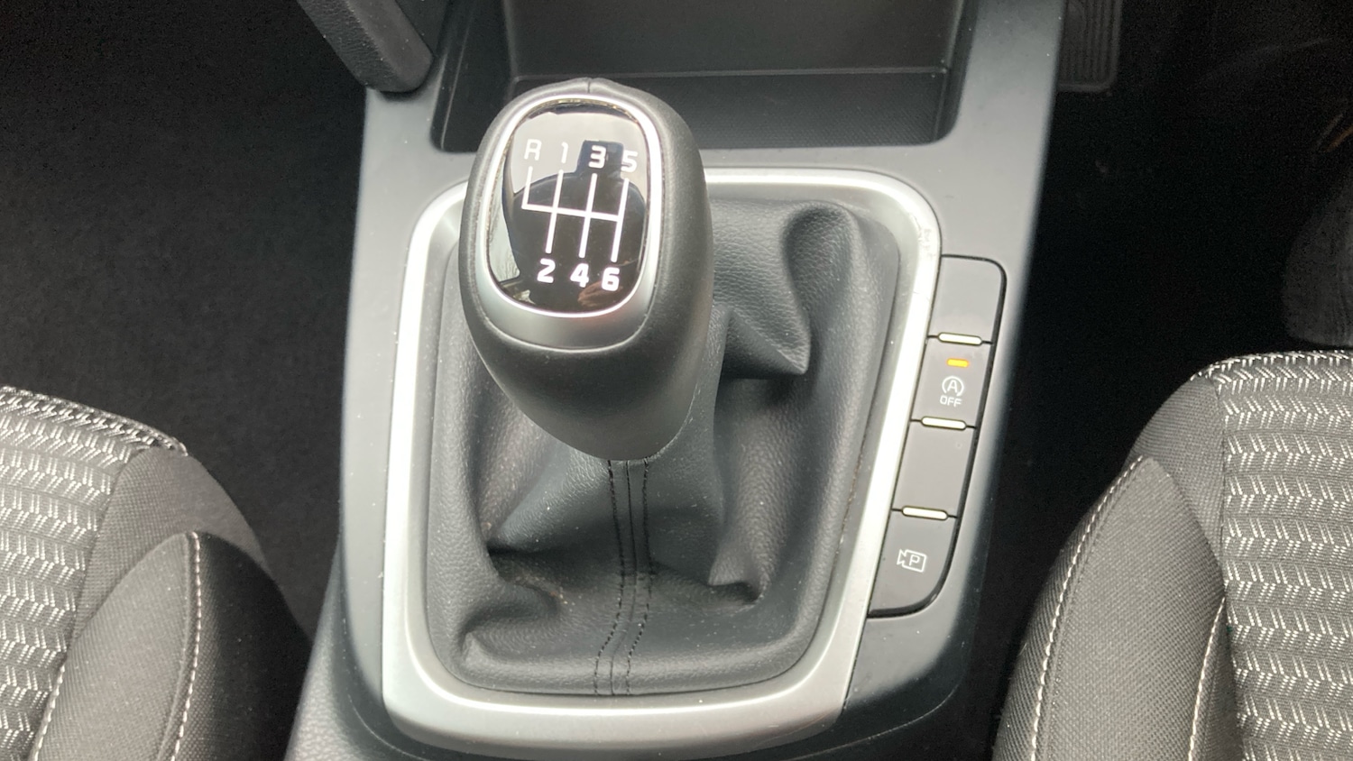 Used Kia XCeed 2023 for sale - 77296424: Photo 30